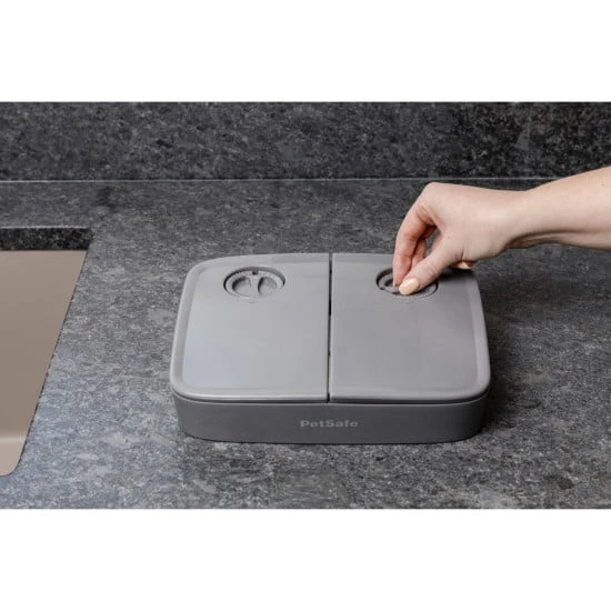 PetSafe Automatic 2 Meal Pet Feeder 7 PetSafe Automatic 2 Meal Pet Feeder - Image 5